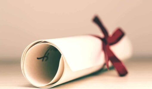 مزايا ترجمة شهادة البكالوريا بالانجليزية من شركة إجادة المعتمدة